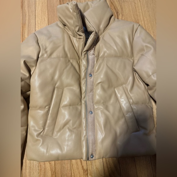 Abercrombie & Fitch Tan Puffer Jacket Size XS - Picture 3 of 10